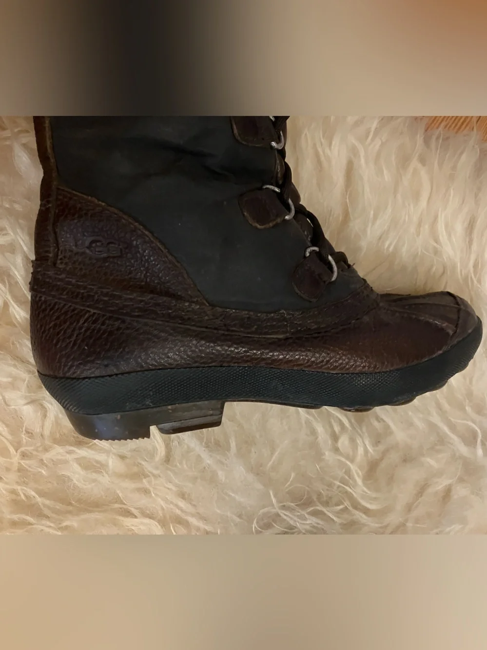 UGG Australia Edmonton waterproof winter boots Sz 6.5